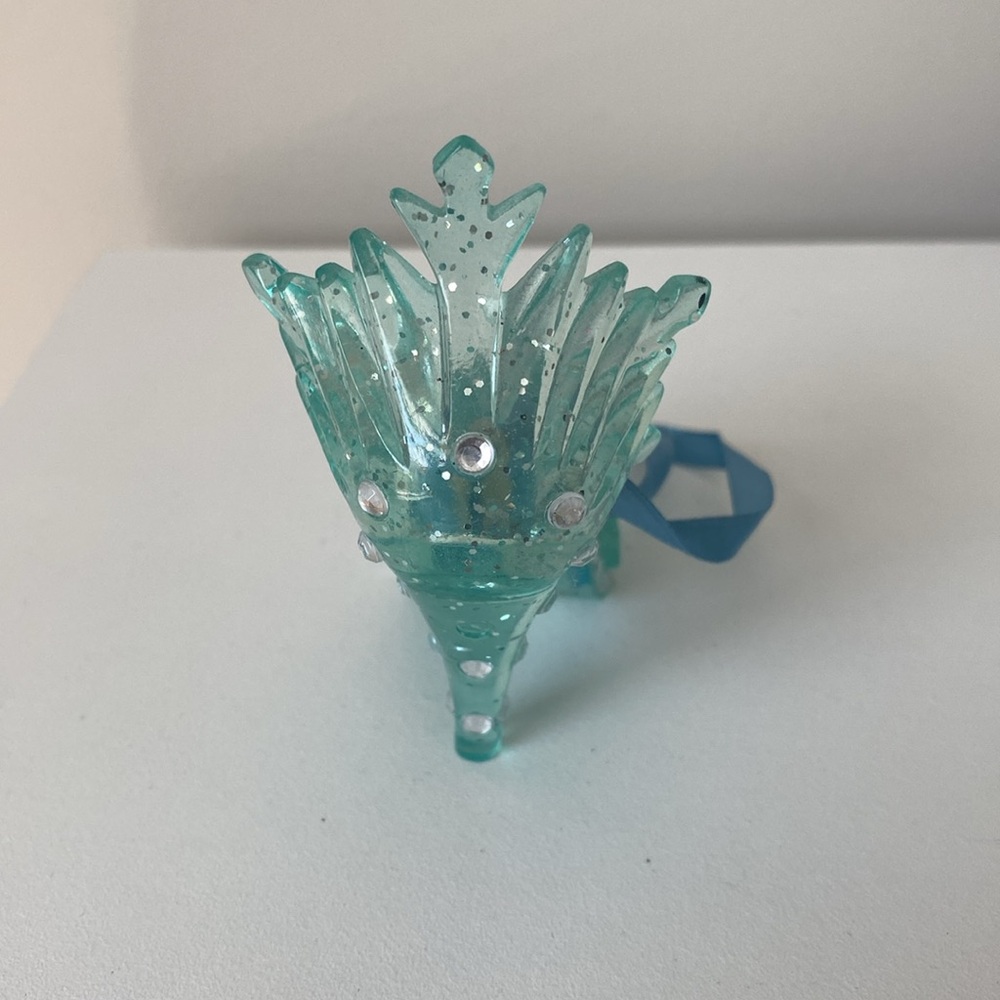 Disney Parks Elsa shoe ornament - Picture 4 of 5
